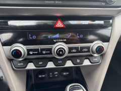 Used 2020  Hyundai Elantra 4d Sedan Eco at A&plus; Autobrokers near Mt&period; Vernon&comma; OH