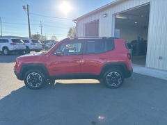 Used 2016  Jeep Renegade 4d SUV 4WD Trailhawk at A+ Autobrokers near Mt. Vernon, OH