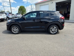 Used 2018  Hyundai Tucson 4d SUV AWD SE at A&plus; Autobrokers near Mt&period; Vernon&comma; OH