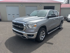 Used 2019  Ram 1500 4WD Crew Cab Big Horn&sol;Lone Star at A&plus; Autobrokers near Mt&period; Vernon&comma; OH