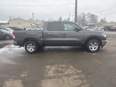 Used 2019  Ram 1500 4WD Crew Cab Big Horn&sol;Lone Star at A&plus; Autobrokers near Mt&period; Vernon&comma; OH