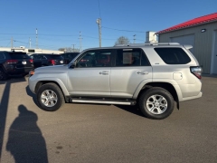 Used 2017  Toyota 4Runner 4d SUV 4WD SR5 Premium at A&plus; Autobrokers near Mt&period; Vernon&comma; OH