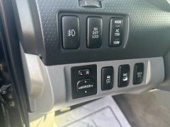 Used 2011  Toyota Tacoma 4WD Double Cab Short Bed Auto at A&plus; Autobrokers near Mt&period; Vernon&comma; OH