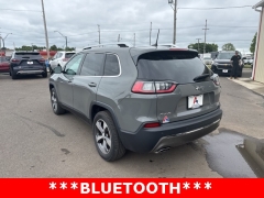 Used 2019 Jeep Cherokee 4d SUV 4WD Limited 3.2L at A+ Autobrokers near Mt. Vernon, OH