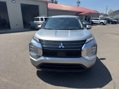 Used 2022  Mitsubishi Outlander ES S-AWC at A&plus; Autobrokers near Mt&period; Vernon&comma; OH
