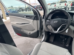 Used 2017  Hyundai Tucson 4d SUV AWD SE Plus at A&plus; Autobrokers near Mt&period; Vernon&comma; OH