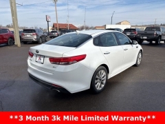 Used 2017  Kia Optima 4d Sedan EX at A&plus; Autobrokers near Mt&period; Vernon&comma; OH