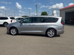 Used 2018  Chrysler Pacifica 4d Wagon Touring L at A&plus; Autobrokers near Mt&period; Vernon&comma; OH