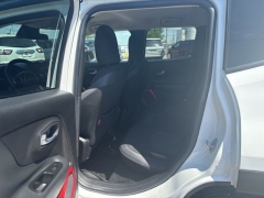 Used 2015  Jeep Renegade 4d SUV 4WD Trailhawk at A&plus; Autobrokers near Mt&period; Vernon&comma; OH