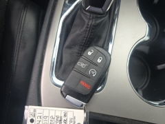 Used 2019  Jeep Grand Cherokee 4d SUV 4WD Laredo Altitude at A&plus; Autobrokers near Mt&period; Vernon&comma; OH