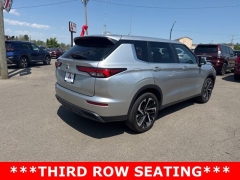 Used 2022  Mitsubishi Outlander ES S-AWC at A&plus; Autobrokers near Mt&period; Vernon&comma; OH