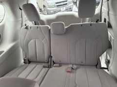 Used 2017  Chrysler Pacifica 4d Wagon Touring at A&plus; Autobrokers near Mt&period; Vernon&comma; OH