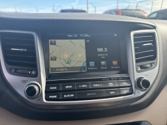 Used 2017  Hyundai Tucson 4d SUV AWD Limited at A&plus; Autobrokers near Mt&period; Vernon&comma; OH