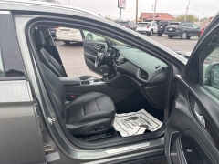 Used 2018  Buick Regal TourX 4d Wagon AWD Essence at A&plus; Autobrokers near Mt&period; Vernon&comma; OH