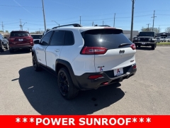 Used 2016 Jeep Cherokee 4d SUV 4WD Trailhawk V6 at A+ Autobrokers near Mt. Vernon, OH