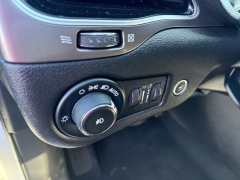 Used 2020  Jeep Cherokee 4d SUV 4WD Limited 3&period;2L at A&plus; Autobrokers near Mt&period; Vernon&comma; OH