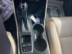 Used 2017  Hyundai Tucson 4d SUV AWD Limited at A&plus; Autobrokers near Mt&period; Vernon&comma; OH