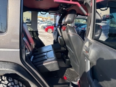 Used 2017  Jeep Wrangler Unlimited 4d Convertible Rubicon Recon at A&plus; Autobrokers near Mt&period; Vernon&comma; OH