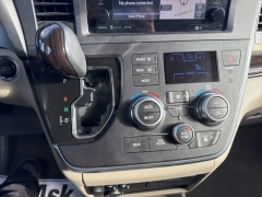 Used 2017  Toyota Sienna 4d Wagon XLE AWD at A&plus; Autobrokers near Mt&period; Vernon&comma; OH