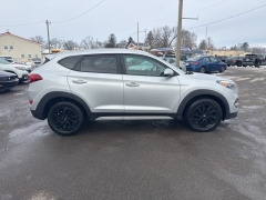 Used 2017  Hyundai Tucson 4d SUV AWD SE Plus at A&plus; Autobrokers near Mt&period; Vernon&comma; OH