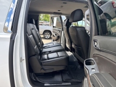 Used 2018  Chevrolet Suburban 4d SUV 4WD LT at A&plus; Autobrokers near Mt&period; Vernon&comma; OH