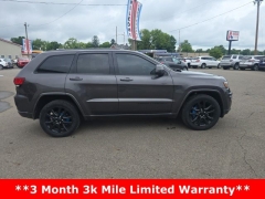 Used 2019  Jeep Grand Cherokee 4d SUV 4WD Laredo Altitude at A&plus; Autobrokers near Mt&period; Vernon&comma; OH