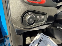 Used 2015  Jeep Renegade 4d SUV 4WD Trailhawk at A&plus; Autobrokers near Mt&period; Vernon&comma; OH