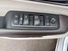 Used 2017  Chrysler Pacifica 4d Wagon Touring at A&plus; Autobrokers near Mt&period; Vernon&comma; OH