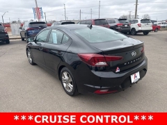 Used 2019  Hyundai Elantra 4d Sedan SEL at A&plus; Autobrokers near Mt&period; Vernon&comma; OH