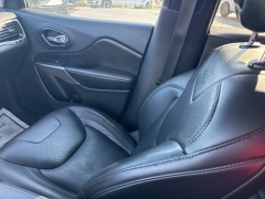 Used 2020  Jeep Cherokee 4d SUV 4WD Limited 3&period;2L at A&plus; Autobrokers near Mt&period; Vernon&comma; OH