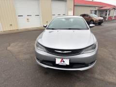 Used 2015  Chrysler 200 4d Sedan S I4 at A&plus; Autobrokers near Mt&period; Vernon&comma; OH