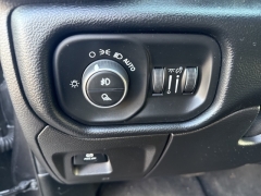 Used 2019  Ram 1500 4WD Crew Cab Big Horn&sol;Lone Star at A&plus; Autobrokers near Mt&period; Vernon&comma; OH
