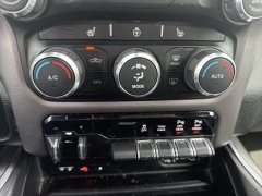 Used 2019  Ram 1500 4WD Crew Cab Big Horn&sol;Lone Star at A&plus; Autobrokers near Mt&period; Vernon&comma; OH