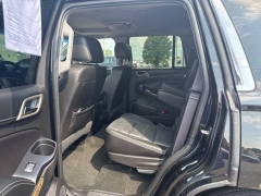 Used 2017  GMC Yukon 4d SUV 4WD Denali at A&plus; Autobrokers near Mt&period; Vernon&comma; OH