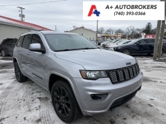 Used 2018  Jeep Grand Cherokee 4d SUV 4WD Laredo Altitude at A&plus; Autobrokers near Mt&period; Vernon&comma; OH