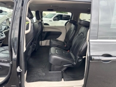 Used 2017  Chrysler Pacifica 4d Wagon Touring-L at A&plus; Autobrokers near Mt&period; Vernon&comma; OH