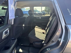 Used 2020  Nissan Pathfinder 4d SUV 4WD S at A&plus; Autobrokers near Mt&period; Vernon&comma; OH