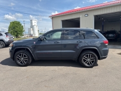 Used 2018  Jeep Grand Cherokee 4d SUV 4WD Trailhawk V6 at A+ Autobrokers near Mt. Vernon, OH