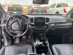 Used 2017  Honda Pilot 4d SUV AWD Elite at A&plus; Autobrokers near Mt&period; Vernon&comma; OH