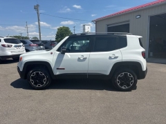 Used 2015  Jeep Renegade 4d SUV 4WD Trailhawk at A&plus; Autobrokers near Mt&period; Vernon&comma; OH