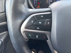 Used 2019  Jeep Grand Cherokee 4d SUV 4WD Laredo Altitude at A&plus; Autobrokers near Mt&period; Vernon&comma; OH