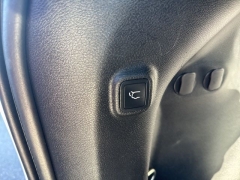 Used 2020  Jeep Cherokee 4d SUV 4WD Limited 3&period;2L at A&plus; Autobrokers near Mt&period; Vernon&comma; OH