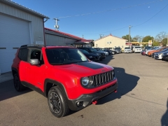 Used 2016  Jeep Renegade 4d SUV 4WD Trailhawk at A+ Autobrokers near Mt. Vernon, OH