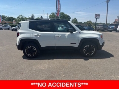 Used 2015  Jeep Renegade 4d SUV 4WD Trailhawk at A&plus; Autobrokers near Mt&period; Vernon&comma; OH