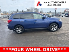 Used 2020  Nissan Pathfinder 4d SUV 4WD S at A&plus; Autobrokers near Mt&period; Vernon&comma; OH