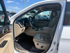Used 2017  Jeep Grand Cherokee 4d SUV 4WD Limited at A&plus; Autobrokers near Mt&period; Vernon&comma; OH