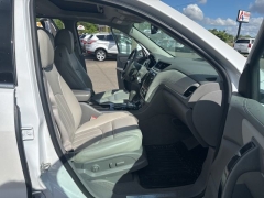 Used 2017  Chevrolet Traverse 4d SUV AWD Premier at A&plus; Autobrokers near Mt&period; Vernon&comma; OH