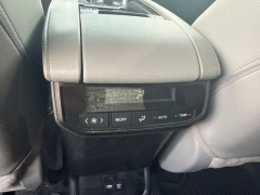 Used 2020  Toyota Highlander 4d SUV AWD XLE at A&plus; Autobrokers near Mt&period; Vernon&comma; OH