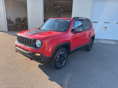 Used 2016  Jeep Renegade 4d SUV 4WD Trailhawk at A+ Autobrokers near Mt. Vernon, OH