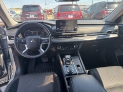 Used 2022  Mitsubishi Outlander ES S-AWC at A&plus; Autobrokers near Mt&period; Vernon&comma; OH